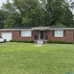 1806 Stevens Drive NE, Huntsville, AL 35801