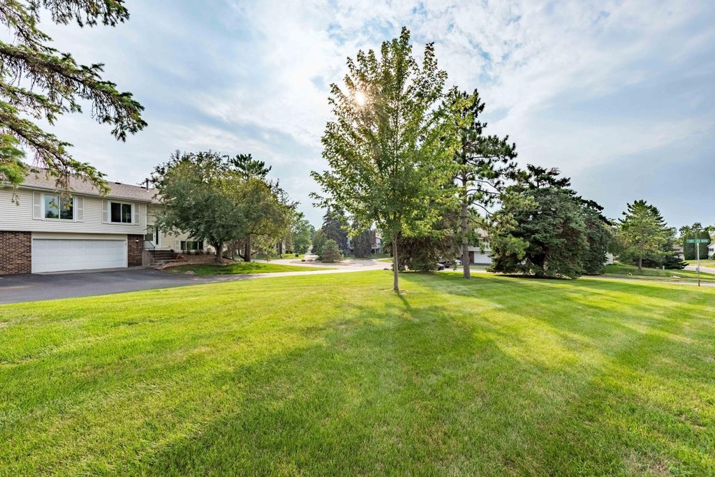 1303 W 140th Street, Burnsville, MN 55337 — photo 2