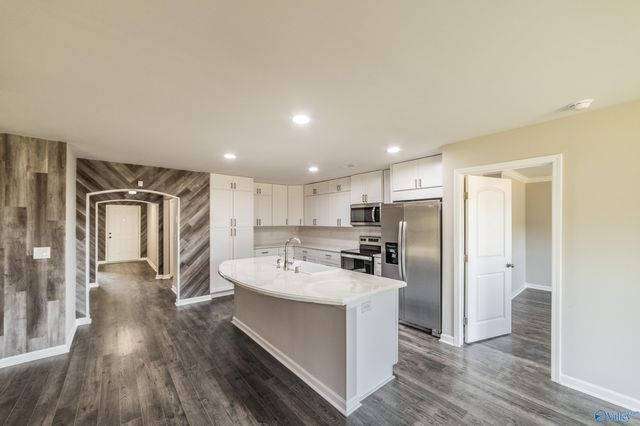 175 Meadowridge Drive, Hazel Green, AL 35750