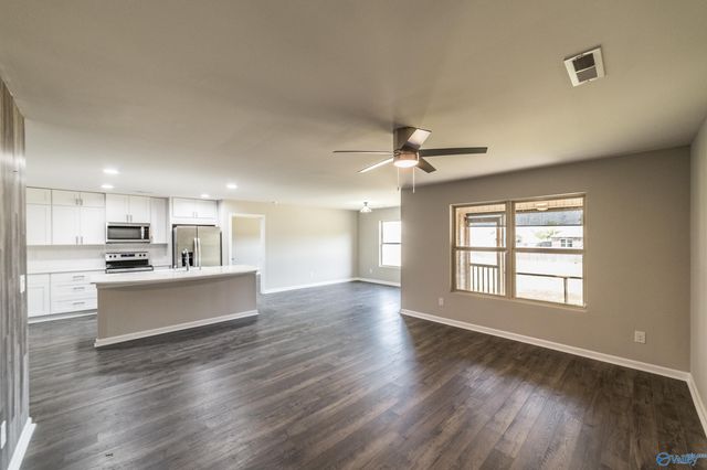 175 Meadowridge Drive, Hazel Green, AL 35750