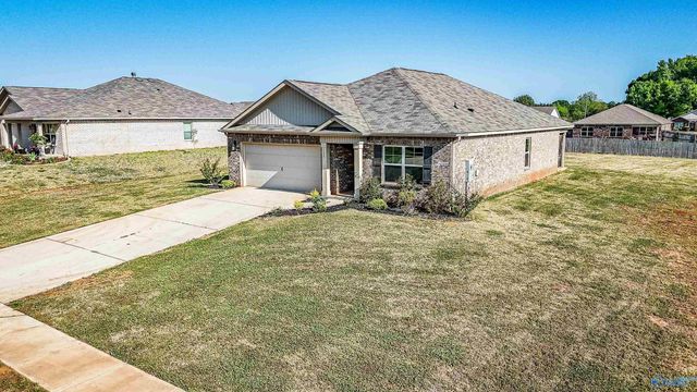 175 Meadowridge Drive, Hazel Green, AL 35750