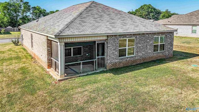 175 Meadowridge Drive, Hazel Green, AL 35750