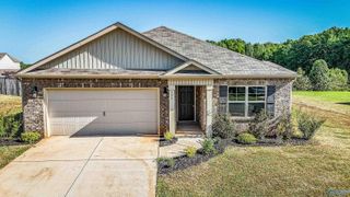 175 Meadowridge Drive, Hazel Green, AL 35750
