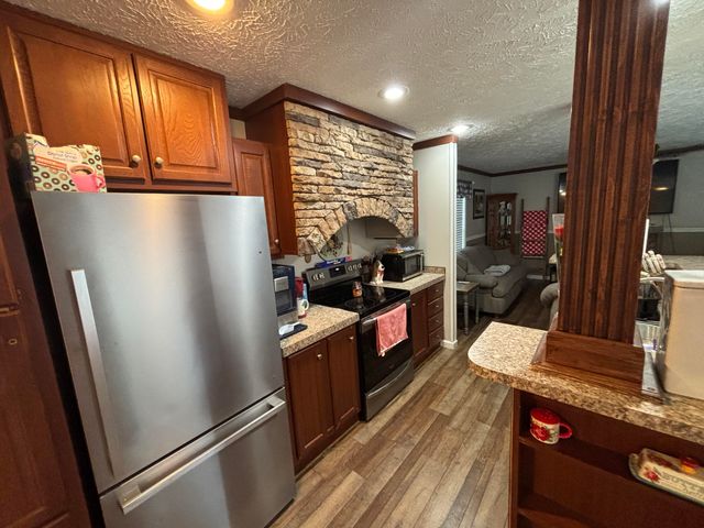 1445 State Highway 223, Flat Lick, KY 40935
