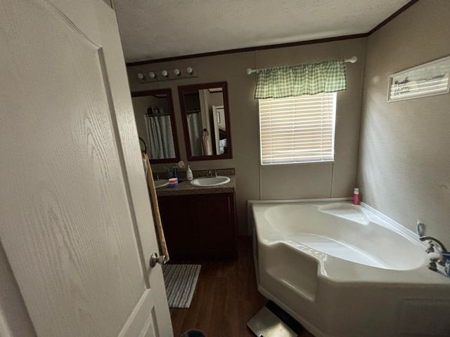 1445 State Highway 223, Flat Lick, KY 40935