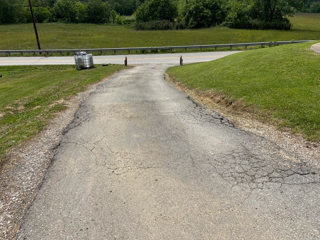 1445 State Highway 223, Flat Lick, KY 40935
