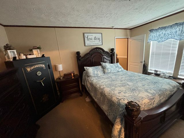 1445 State Highway 223, Flat Lick, KY 40935
