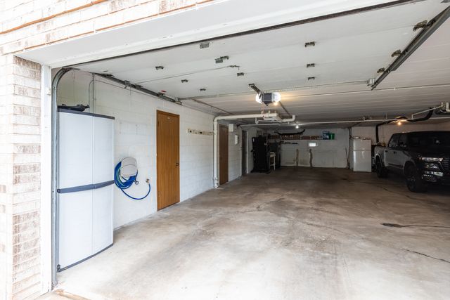 15700 Deerfield Court 2N, Orland Park, IL 60462