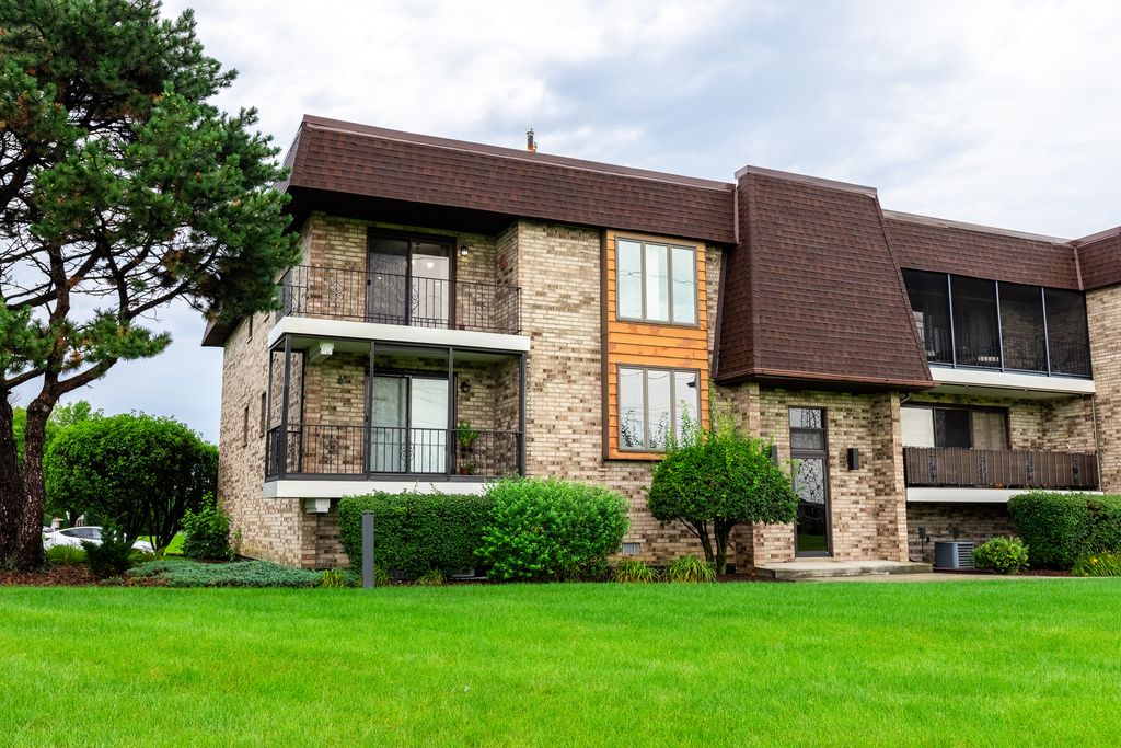 15700 Deerfield Court 2N, Orland Park, IL 60462