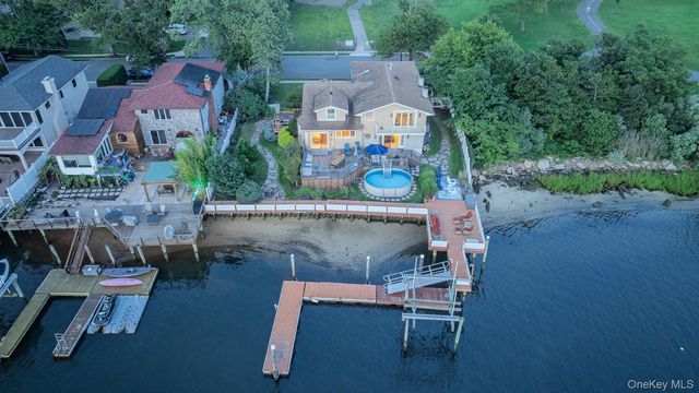 3224 Ann Street, Baldwin, NY 11510