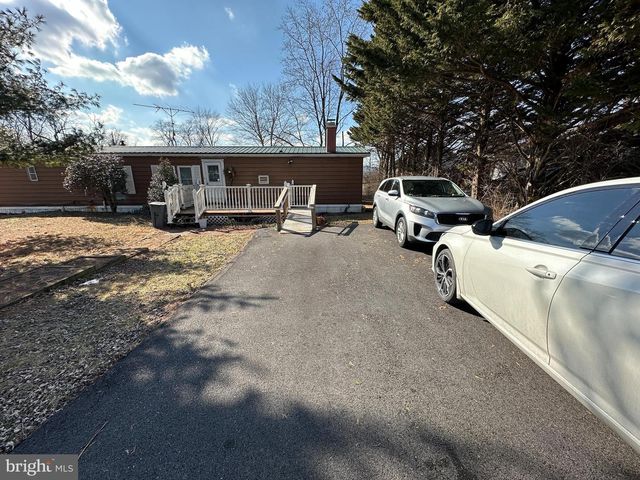 15305 BOWMAN COURT, Greencastle, PA 17225