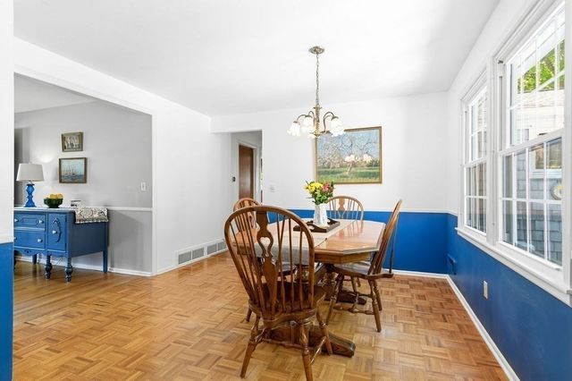 96 Sleepy Hollow Dr, Cumberland, RI 02864