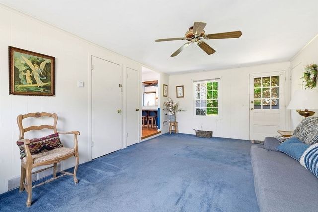96 Sleepy Hollow Dr, Cumberland, RI 02864