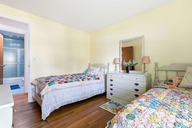 96 Sleepy Hollow Dr, Cumberland, RI 02864