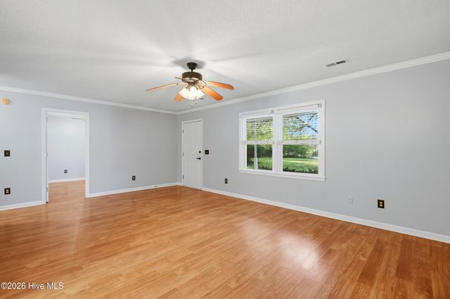 3221 Hemlock Road, Castle Hayne, NC 28429