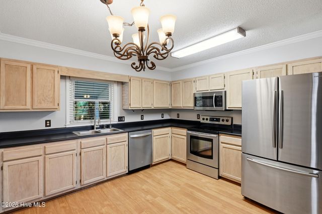 3221 Hemlock Road, Castle Hayne, NC 28429