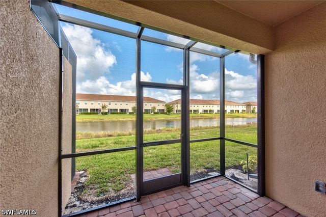 2591 vine AVE, Naples, FL 34120