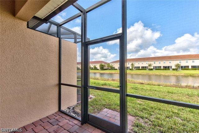 2591 vine AVE, Naples, FL 34120