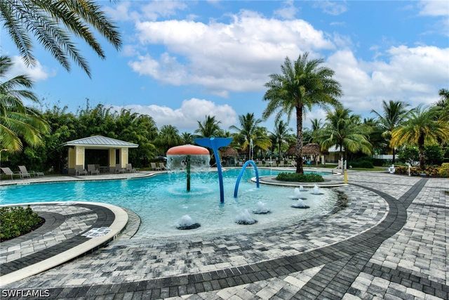 2591 vine AVE, Naples, FL 34120
