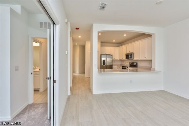 2591 vine AVE, Naples, FL 34120