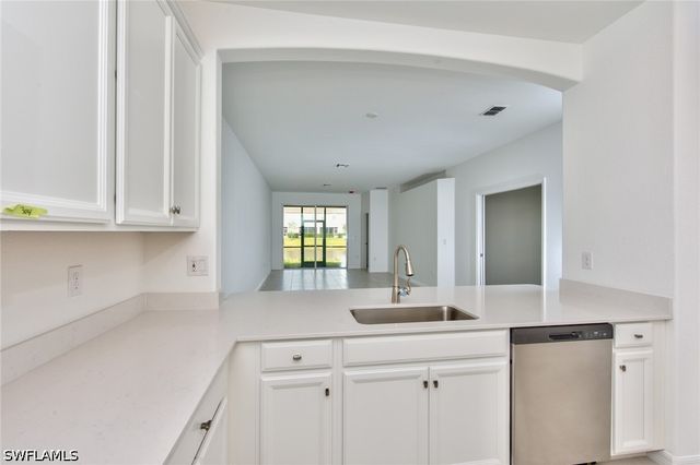 2591 vine AVE, Naples, FL 34120