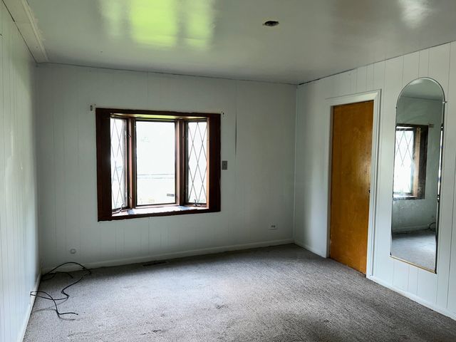 17111 Oakwood Avenue, Lansing, IL 60438