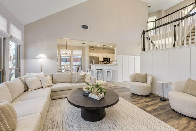 703 Ridge View DR, Leander, TX 78641