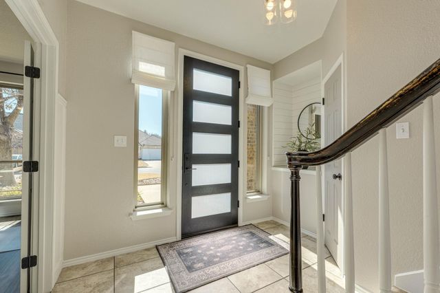 703 Ridge View DR, Leander, TX 78641