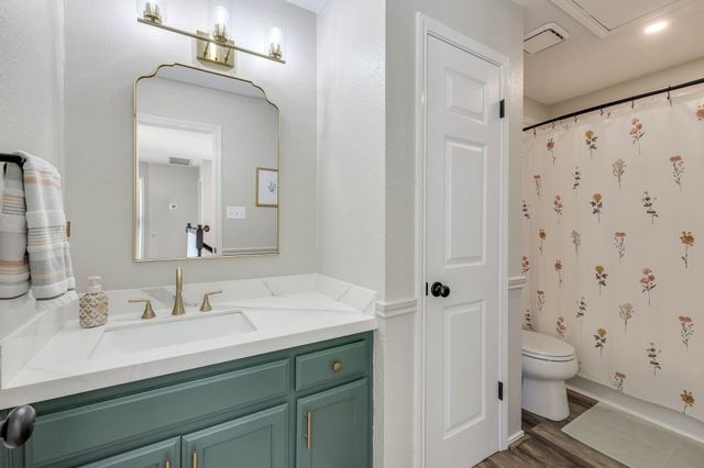 703 Ridge View DR, Leander, TX 78641