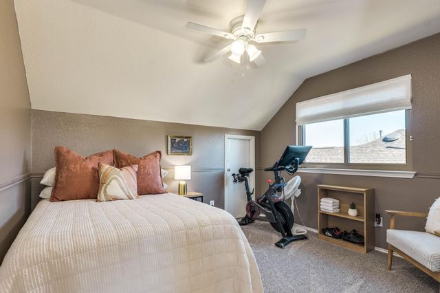 703 Ridge View DR, Leander, TX 78641