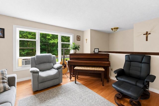 3 Harrison Ave, Lakeville, MA 02347