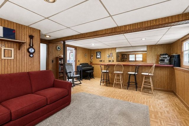 3 Harrison Ave, Lakeville, MA 02347