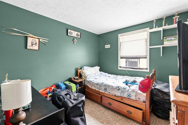 3 Harrison Ave, Lakeville, MA 02347