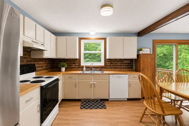 3 Harrison Ave, Lakeville, MA 02347