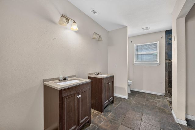 3001 Caddo Trail, Lake Worth, TX 76135