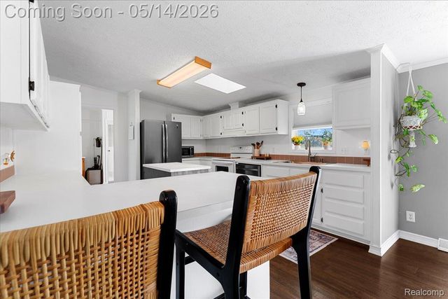7935 Ravenswood Road, Wales Township, MI 48027