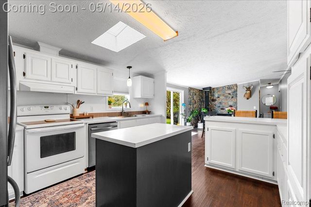 7935 Ravenswood Road, Wales Township, MI 48027