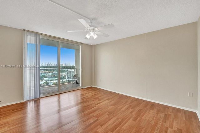 1351 NE Miami Gardens Dr 1604E, Miami, FL 33179