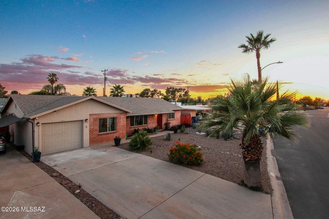 7050 E Calle Canis, Tucson, AZ 85710