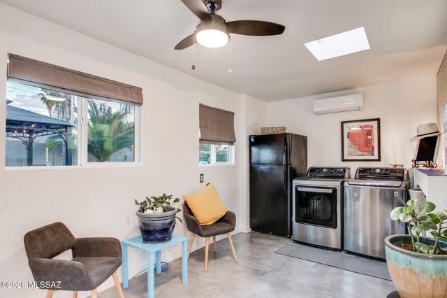 7050 E Calle Canis, Tucson, AZ 85710