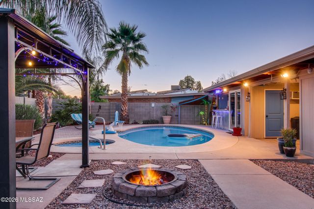 7050 E Calle Canis, Tucson, AZ 85710