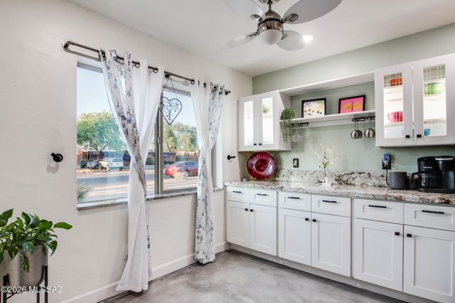 7050 E Calle Canis, Tucson, AZ 85710