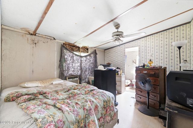 4267 Neff Lake Road, Brooksville, FL 34601
