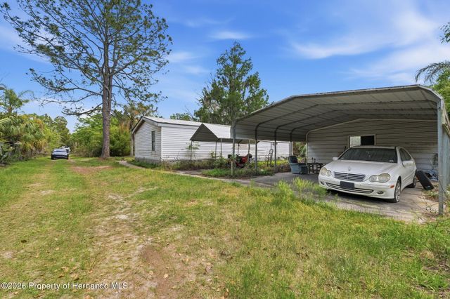 4267 Neff Lake Road, Brooksville, FL 34601