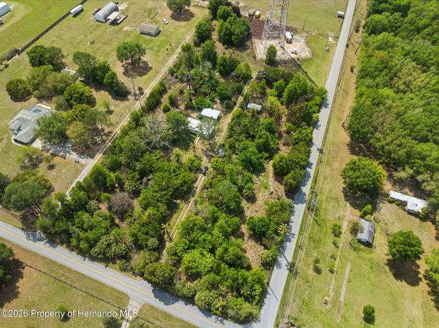 4267 Neff Lake Road, Brooksville, FL 34601