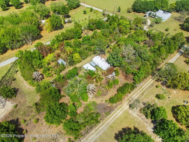 4267 Neff Lake Road, Brooksville, FL 34601
