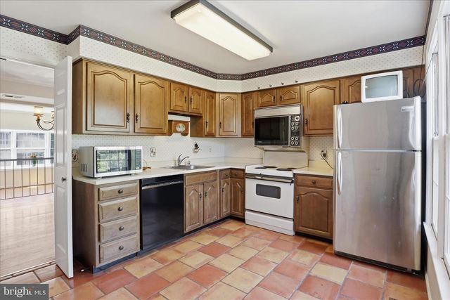 2701 FRANKLIN CT, Alexandria, VA 22302