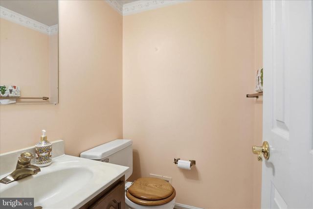 2701 FRANKLIN CT, Alexandria, VA 22302