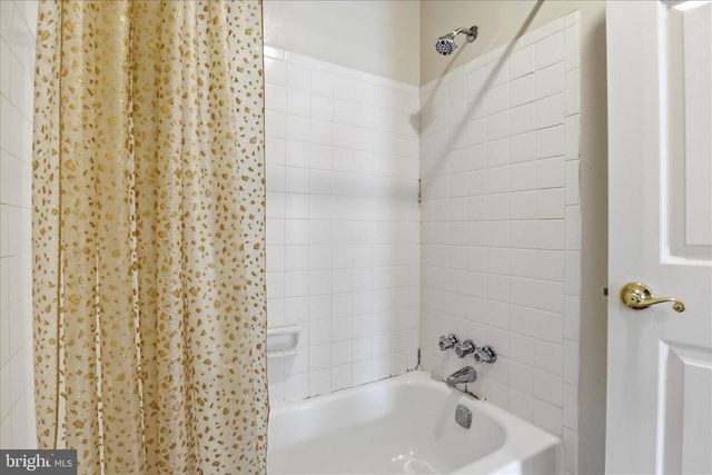 2701 FRANKLIN CT, Alexandria, VA 22302