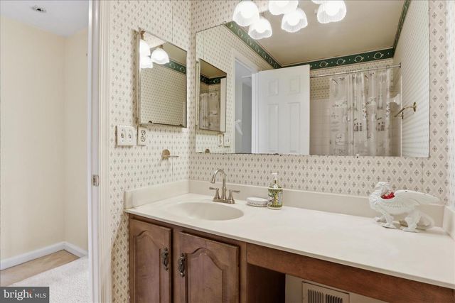 2701 FRANKLIN CT, Alexandria, VA 22302